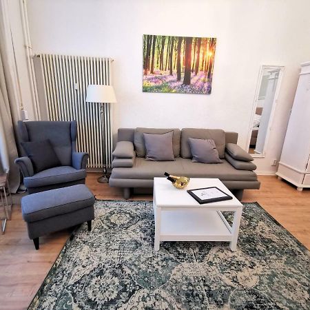 Kvh By Rockchair Apartments L Superhost Status L Boxspringbett Am Schloss Charlottenburg Welcomes You! Berlin Bagian luar foto
